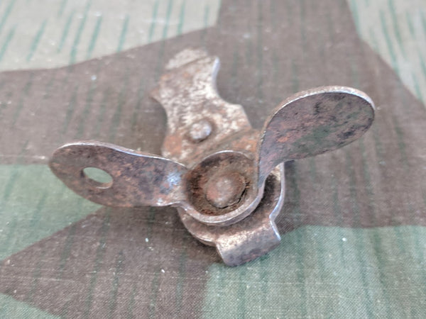 Universal Blitz Twist Crank Can Opener
