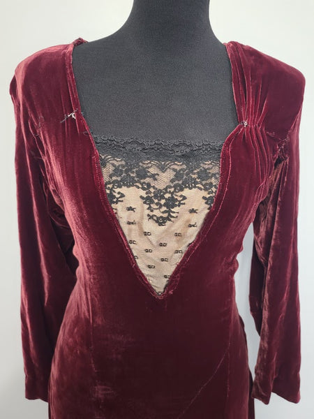 Dark Red Velvet Gown <br> (B-36" W-28" H-36.5")