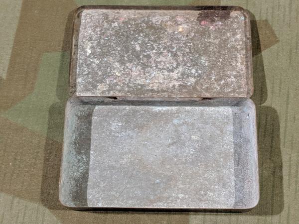 Thalysia Yeast Tin with 2 1930s Magazines